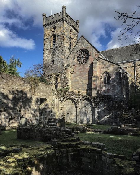 MyInstaScotland on Instagram: “Culross Abbey, Fife  Culross is said to have been the site of a Christian community headed by St Serf and of which St Mungo was a member.…” Scotland Vacation, Historical Place, England Uk, Cologne Cathedral, Barcelona Cathedral, Scotland, Castle, Favorite Places, England