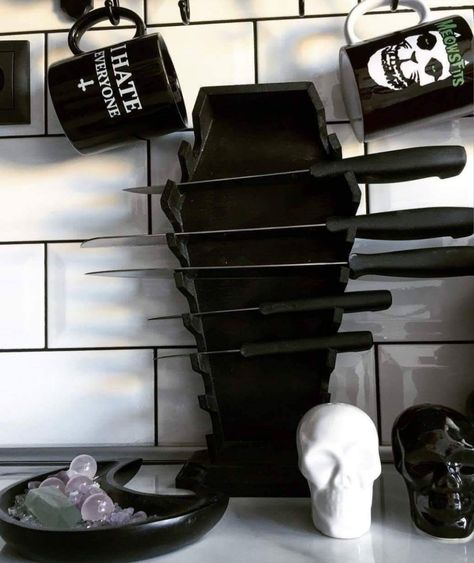 Coffin knife holder Dark House Aesthetic Living Room, Horror Kitchen Decor, Cute Goth Decor, Goth Aesthetic House, Goth Kitchen Aesthetic, Goth Organization, Gothic Apartment Ideas, Gothic Coffee Bar, Goth Coffee Bar