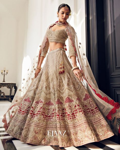 White Indian Wedding Dress, White Bridal Lehenga, Lehenga White, Red Wedding Lehenga, Latest Bridal Lehenga Designs, Red Lehenga Choli, Latest Bridal Lehenga, Red Bridal Dress, Indian Bride Outfits