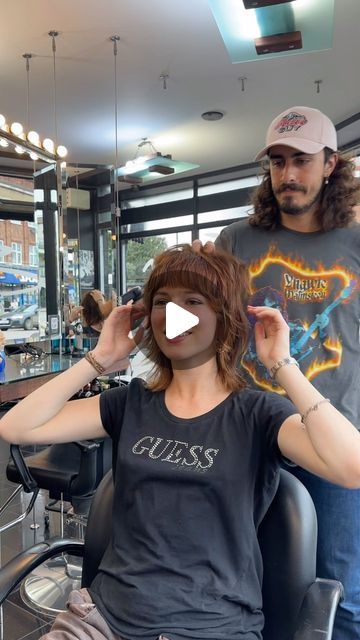 Shaggy Haircuts Not Styled, Before And After With Bangs, Shaggy Hair Styling, Styling A Shag Haircut Tutorial, Styling Shaggy Hair, How To Style Shaggy Bob, How To Style Shaggy Hair Tutorial, Shattered Shag Haircut, Shag With Bangs Medium