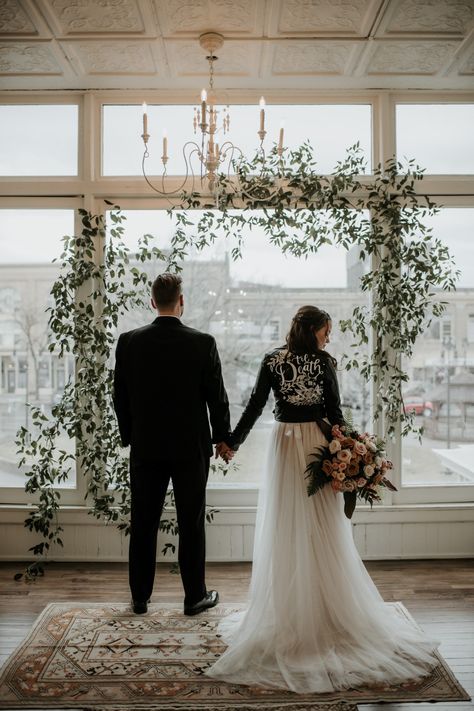 Chic and Moody Wedding Ideas at a NY Wedding Venue Moody Wedding Ideas, Bridal Leather Jacket, Ny Wedding Venues, Dark Wedding, Moody Wedding, Wedding Palette, Ny Wedding, Shoot Inspiration, Bride Style