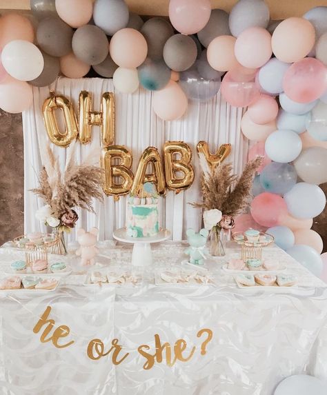 Gender Reveal Indoor Ideas, Gender Reveal Table Set Up, Small Gender Reveal Party, Private Gender Reveal Ideas, Gender Reveal Backdrop, Gender Reveal Diy, Simple Gender Reveal, Gender Reveal Baby Shower Themes, Baby Gender Reveal Party Decorations