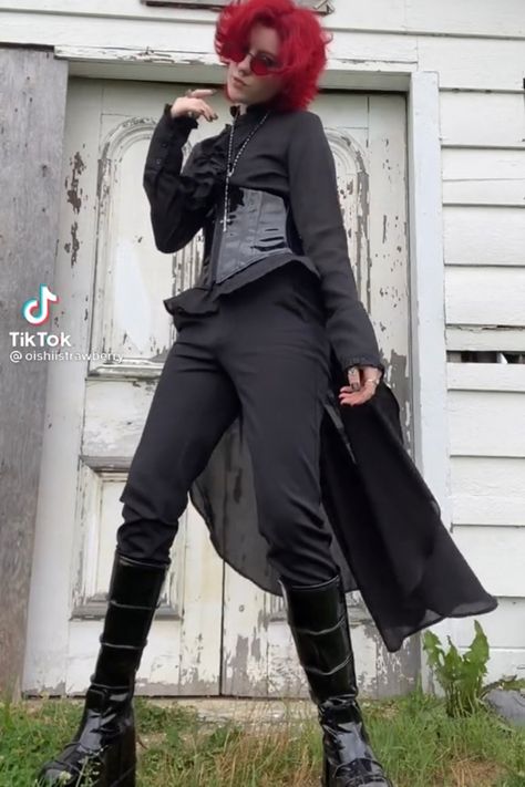 Suits For Women Gothic, Gothic Villain Outfits, Villain Clothes Aesthetic, Goth Villain Outfit, Gender Neutral Gothic Outfits, Eldritch Outfit, Romantic Goth Masculine, Gothic Nonbinary Fashion, Masculine Vampire Outfit