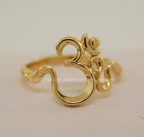 Om Rings For Men, Black Rose Ring, Latest Gold Ring Designs, Om Jewelry, Divine Energy, Beautiful Gold Necklaces, Minimal Ring, Gold Rings Simple, Mens Gold Jewelry