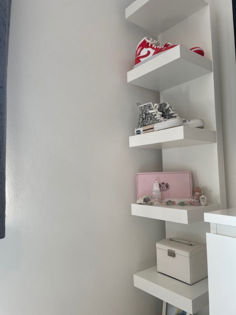 Cute Shelf Ideas Bedrooms, Floating Shelves Teen Girl Bedroom, White Shelves Makeup Room, Ikea Lack White Wall Shelf, Ikea White Wall Shelf, Shoe Dispaly Teen Room, Teen Room Makeover, Ikea Lack Shelves, Makeup Room Decor