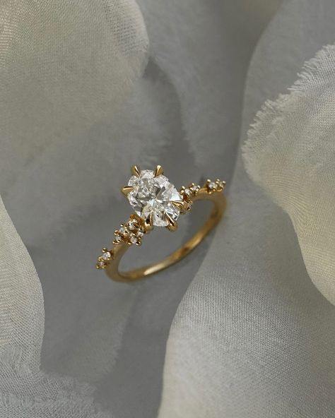 Perfect swan eggs perched in nests of pure gold🥚A collection of bespoke engagement rings in different setting options with custom oval cut diamond centre stones—ring details in the comments below! Floral Oval Engagement Ring, Laurie Fleming, Oval Engagement Ring, Floral Engagement Ring, Bespoke Engagement Ring, Oval Engagement, Engagement Rings Oval, Oval Cut Diamond, The Last Day