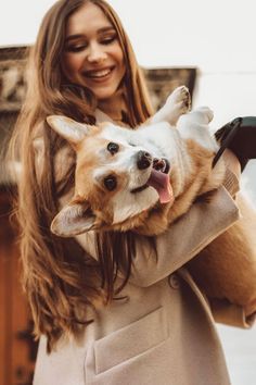 #animals #dogs #dogbeautiful #AnimalPhotography #animalslove Pose With Pet, Dog And Human Photography, Cute Dog Photoshoot Ideas, Fall Photoshoot With Dog, Corgi Photoshoot, Photoshoot With Pets, Dog Owner Photoshoot, Pet Photography Ideas, Dogs Photoshoot