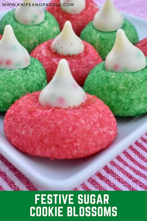 Festive Sugar Cookie Blossoms • www.knifeandpaddle.com #Christmascookies #cookies Sugar Cookie Blossoms, Cookie Blossoms, Baking Sugar Cookies, Christmas Cookie Recipes Holiday, No Bake Sugar Cookies, Iced Oatmeal Cookies, Holiday Sugar Cookies, Chocolate Peppermint Cookies, Kiss Cookies