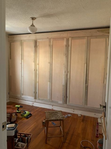 Built In Wall Wardrobe, Wall To Wall Closet Bedroom, Diy Wardrobe With Sliding Doors, Diy Wall To Wall Closet, Farmhouse Bedroom Built Ins, Diy Freestanding Wardrobe, Alcove Wardrobe Diy, Diy Wardrobe With Doors, Wall Closet Designs Built Ins