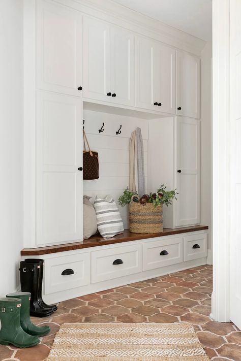 Terracotta Mudroom Floor, Terracotta Floor Laundry Room, Farmhouse Mudroom Floor, Terracotta Mudroom, Terracotta Laundry Room, Craftsman Mudroom, Mudroom Off Kitchen, Modern Mudroom Design, Mudroom Flooring Ideas