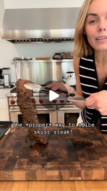 Serena Wolf on Instagram: "🔪THE *PROPER* WAY TO SLICE SKIRT STEAK AGAINST THE GRAIN.🥩 
__
If you’re slicing your skirt steak crosswise, you are likely slicing WITH the grain (which refers to the muscle fibers in the meat). That will give you tough, chewy steak because you’re forced to chew through the muscle fibers!
__
To slice your skirt steak with the grain into manageably sized pieces:
1.  Slice the skirt steak crosswise (with the grain) into 3”-4” pieces.
2.  Then slice each of those pieces lengthwise against the grain.
__
*Note: The grain is very visible on skirt steak even when cooked—you’ll see the lines running through the steak crosswise. Sometimes they will run at a slight angle, so you may need to angle your slices in step 2 slightly to make sure you are slicing truly perpendi Skirt Steak Philly Cheese Steak, How To Cook Skirt Steak On The Stove, How To Cook Skirt Steak, Skirt Steak Dinner Ideas, Skirt Steak Dinner, Chef Skills, Skirt Steak Tacos, Slow Cooker Meat, Roast Steak