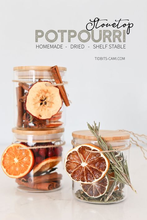 Homemade - Dried - Shelf Stable - Holiday Potpourri! 3 varieties you can make for a beautiful DIY Christmas gift idea. #camitidbits #potpourri #stovetoppotpourri #christmasgifts #holidaygifts #giftidea #driedfruit Potpourri Diy Gift, Potpourri Diy, Holiday Potpourri, Homemade Potpourri, Simmer Pot Recipes, Stove Top Potpourri, Potpourri Recipes, Christmas Gifts For Boyfriend, Neighbor Gifts