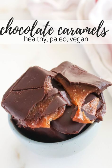 Healthy Chocolate Caramels (Paleo, Vegan, GF, DF) Chocolate Covered Caramels, Healthy Paleo Desserts, Paleo Candy, Vegan Frosting, Delicious Paleo Recipes, Paleo Recipes Dessert, Vegan Cakes, Paleo Desserts, Paleo Chocolate