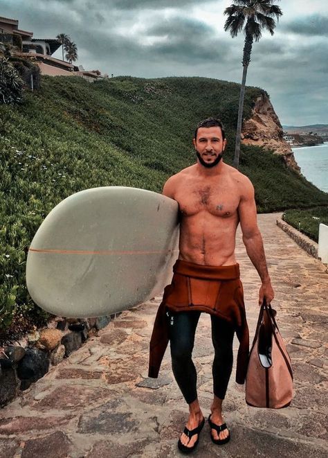 Mad Sweeney, Pablo Schreiber, Surfer Dude, American Gods, Muscular Men, Look At You, Man Crush, Muscle Men, Male Beauty