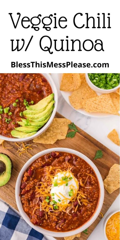 Easy Vegetarian Chili with Quinoa that is spicy and flavorful. Quick to make, packed with protein and will make your tastebuds explode! Chili With Quinoa, Easy Vegetarian Chili, Beans And Quinoa, Recipes With Kidney Beans, Vegetarian Chili Easy, Quick Chicken Dinner, Quinoa Chili, Inexpensive Dinners, Vegetarian Chili Recipe