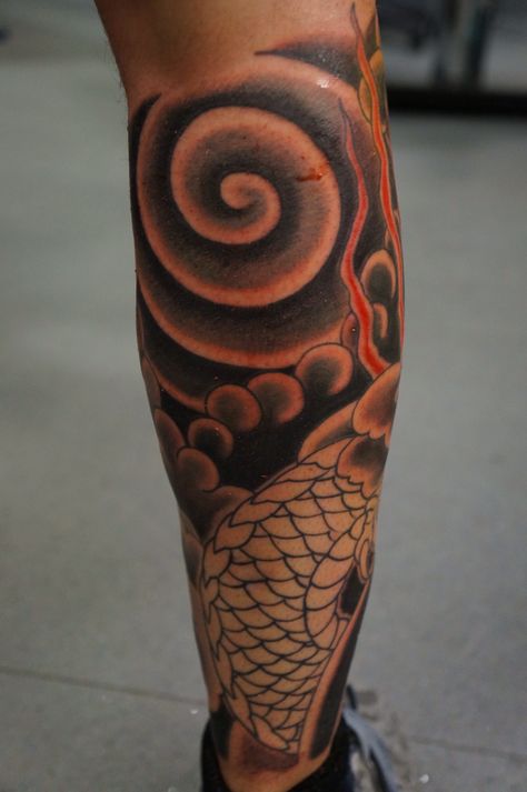 Knee Tattoo Men Japanese, Elbow Tattoo Men Japanese, Elbow Tattoo Japanese, Elbow Swirl Tattoo, Knee Spiral Tattoo, Japanese Mandala, Spiral Elbow Tattoo, Japanese Swirl Tattoo, Japanese Elbow Tattoo