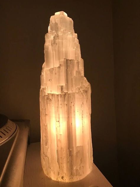 Selenite Lamp, Crystal Aesthetic, Yoga Room, Purple Hues, Shades Of Purple, Purple Amethyst, Crystals And Gemstones, Natural Crystals, Room Inspo