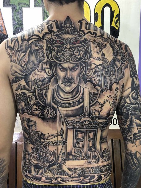 ယာကူဇာ Tattoo, Myanmar Traditional Tattoo Design, Burmese Traditional Tattoo, Myanmar Tattoo Design, Japanese Back Tattoos For Guys, Bagan Myanmar Tattoo, Myanmar Traditional Tattoo, Myanmar Tattoo, Dragon Tattoo Shoulder