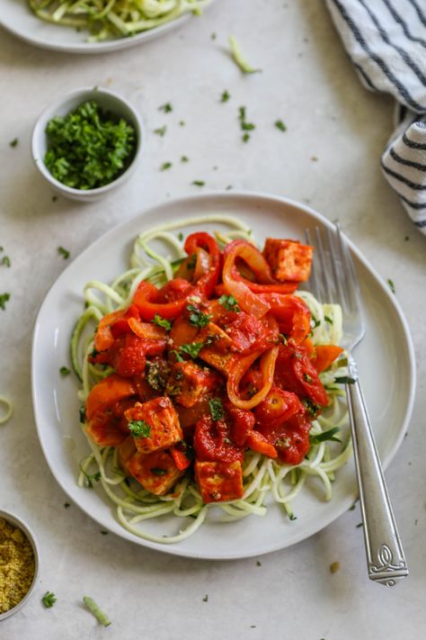 1-Pan Tofu Cacciatore with Zoodles - Flora & Vino Tofu Cacciatore, Pan Tofu, Tofu Cubes, Bruschetta Ingredients, Top Chicken Recipes, Applesauce Cake, Easy Weeknight Dinner, Homemade Tacos, Homemade Taco Seasoning