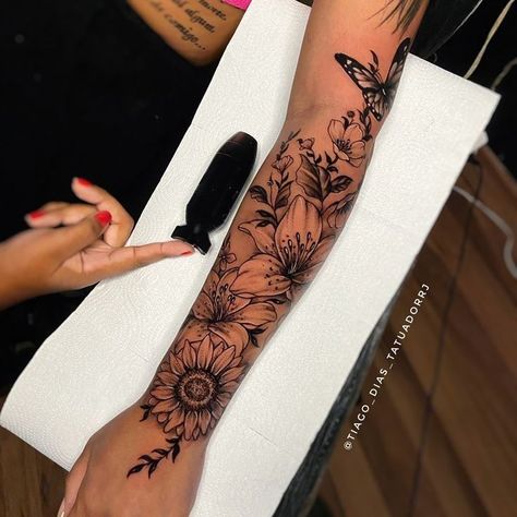 Butterfly Arm Tattoo, Mandala Tattoos For Women, Sunflower Tattoo Shoulder, Arm Sleeve Tattoos For Women, Hippie Tattoo, Cross Tattoos For Women, Sunflower Butterfly, Hand Tattoos For Girls, Flower Tattoo Shoulder