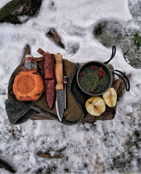 Fantasy Ocs, Norse Magic, Survivor Kit, Food Reference, Forest Life, Camping Aesthetic, Medieval Life, Bushcraft Camping, Adventure Aesthetic