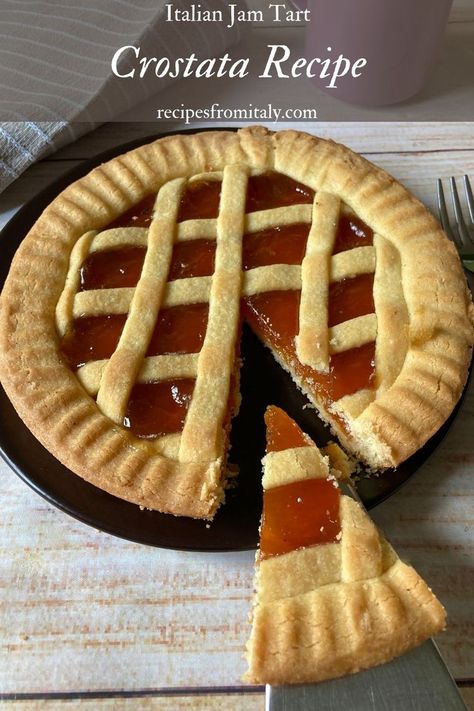 Apricot Crostata, Elevated Desserts, Italian Crostata, Apple Crostata Recipe, Italian Pie, Picnic Treats, Italian Baking, Recipes From Italy, Strawberry Rhubarb Pie Recipe