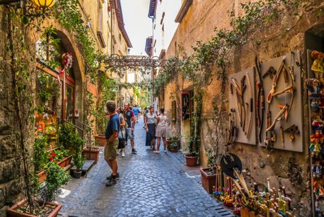 Rome Itinerary, Day Trips From Rome, Umbria Italy, Italy Itinerary, Road Trip Fun, Medieval Town, Umbria, Lonely Planet, Day Trips