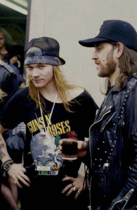 Axl Rose Slash, Curco Vein, Lemmy Kilmister, Duff Mckagan, 80s Bands, Band Humor, Boys Long Hairstyles, Axl Rose, Band Memes