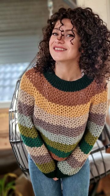 Sweaters Crochet, Feminine Crochet, Crochet Sweater Free, Beau Crochet, Crochet Shrug Pattern, Crochet Jumper, Crochet Sweater Pattern Free, Crochet Sweaters, Crochet Shrug