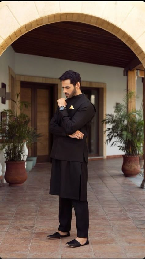 Pakistan Actors, Murtasim Khan, Indian Wedding Clothes For Men, Dapper Gentleman Style, Bear Drawings, Kurta Pajama Men, Wahaj Ali, Yumna Zaidi, Gents Kurta Design