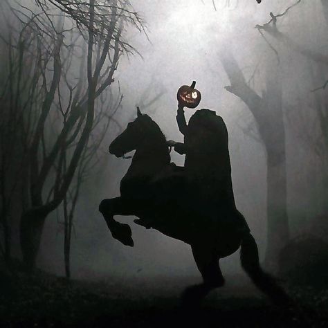 Little Gothic Horrors (@littlegothichorrors) • Instagram photos and videos Haunting Photography, Sleepy Hollow Headless Horseman, Casper Van Dien, Sleepy Hollow 1999, Ichabod Crane, The Headless Horseman, The Legend Of Sleepy Hollow, Evil Disney, Legend Of Sleepy Hollow