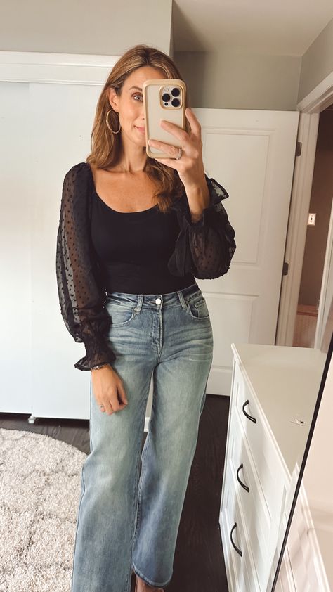 Black bodysuit with sheer sleeves, jeans and a black top Amazon Date Night Outfit, Era Fashion, Early Fall Outfits, Outfit Inspo Fall, Outfit Goals, Pair Of Pants, Fall Looks, Black Bodysuit, Date Night Outfit