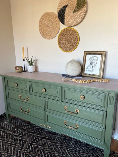 Painted green vintage dresser Bohemian Bedroom Furniture Dressers, Green Gold Dresser, Dresser Makeover Boho, Green Dresser Diy, Boho Dresser Makeover, Boho Dresser, Green Dresser Makeover, Green Bedroom Furniture, Groovy Bedroom