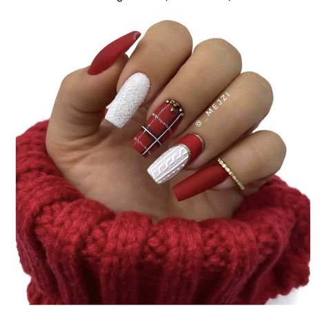 Christmas Nail Art Easy, Indigo Nails, Spring Nail Trends, Nail Colors Winter, Sweater Nails, Christmas Nails Acrylic, Winter Nail Designs, Colorful Nail Designs, Festival Nails