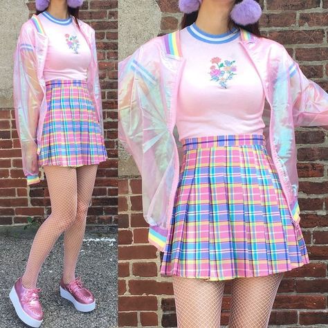 2018 KAWAII CANDY PASTEL RAINBOW SKIRT Mode Indie, Outfits Pastel, Goth Outfit, Stylish Lady, Rainbow Skirt, 일본 패션, Sheer Jacket, Tokyo Street Fashion, Mode Chanel