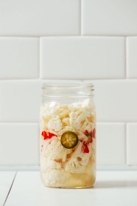 Spicy Pickled Cauliflower, Escabeche Recipe, Quick Pickled Vegetables, Pickled Vegetables Recipe, Pickled Cauliflower, Spicy Cauliflower, Quick Pickled, Minimalist Baker, Pickled Veggies