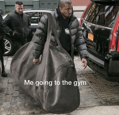 Gym Funny Pictures, Gym Memes Humor, Gym Rat Humor, Imagine Dragons Quotes, Funny Gym Pictures, Quandale Dingle, Gym Advertising, Gym Jokes, Gym Meme