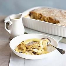 Eves Pudding, Blueberry Pudding, British Pudding, British Desserts, Bbc Good Food, Bbc Good Food Recipes, English Food, British Food, Food Shows