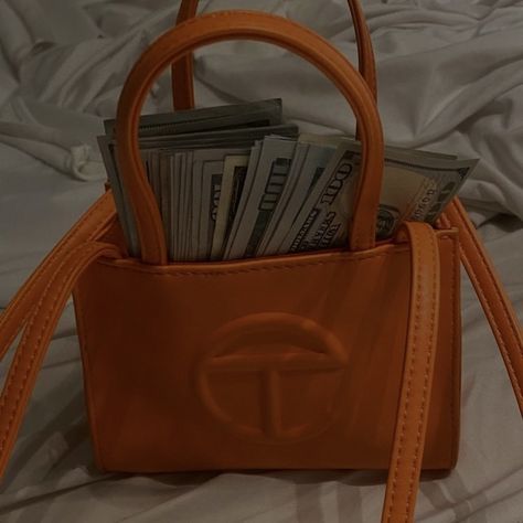 Luxury Lifestyle Aesthetic, Channel Orange, Orange Handbag, Orange Dream, Orange Car, Orange House, Orange Walls, Orange Aesthetic, Boss Orange