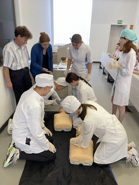 Students of medical faculties of the first year were involved in classes on practical training in providing emergency first aid. These classes took place in the Simulation Center of the Educational and Scientific Institute of Education Quality of KhNMU. They learned how to perform an initial examination, assess the scene, provide basic life support (BLS), use an automated external defibrillator (AED), perform artificial ventilation, maintain a patent airway, and stop critical bleeding. Basic Life Support, Emergency First Aid, First Year Student, Life Support, First Aid, First Year, Assessment, Medical, Education