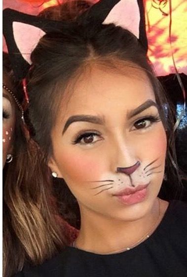 Mouse Makeup Halloween, Cat And Mouse Costume, Cat Makeup For Kids, Black Cat Face Paint, Cat Face Paint Easy, Cat Costume Makeup, Mouse Make Up, Cat Face Paint, Black Cat Makeup