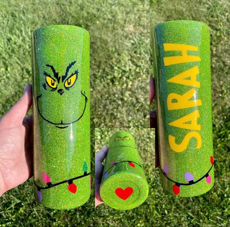 Grinch Coffee Tumbler, Grinch Epoxy Tumblers, Grinch Cups Diy, Grinch Tumbler Cups, Christmas Themed Tumblers, Christmas Lights Tumblers, Grinch Tumbler Cup Ideas, Grinch Cup Ideas, Christmas Lights Tumbler