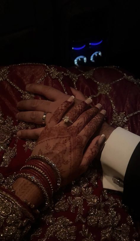 Hindu Marriage Aesthetic, Indian Married Couple Aesthetic, Pakistan Asthetic Pics, Desi Love Core Aesthetic, Hindu Wedding Aesthetic, Indian Marriage Aesthetic, Desi Wedding Aesthetic, Indian Couple Aesthetic, Marriage Aesthetic