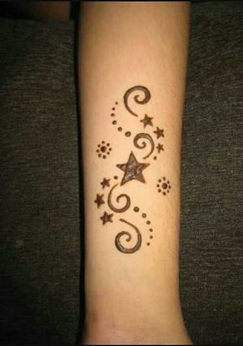 Henna Designs Arm, Small Henna Tattoos, Easy Henna Designs, Cute Henna Designs, Cute Henna Tattoos, Henna Style Tattoos, Jagua Henna, Small Henna, Henna Drawings