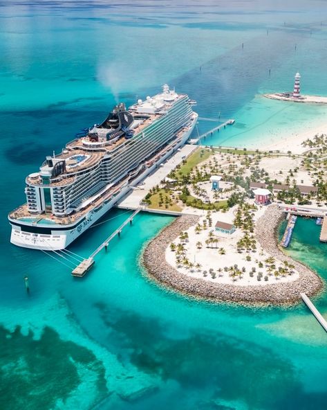 🏝️💦 Caribbean hues in Ocean Cay 🚢 MSC Seascape looks beautiful docked over there, don’t you think? 😍 The vibrant colors of the Caribbean make every moment feel magical. Where would you rather be right now? ✨ Tons caribenhos em Ocean Cay 💦💚 #MSCSeascape #OceanCay #CaribbeanVibes #CruiseLife #CruiseShip #CruiseVacation #TravelGoals #Wanderlust #Cruisexperience #cruise #cruising #sea #vacation #caribbean #bahamas #bahamascruise Msc Seascape, Group Picture Poses, Sea Vacation, Bahamas Cruise, Msc Cruises, Vision Board Manifestation, Group Pictures, I Want To Travel, Cruise Ships