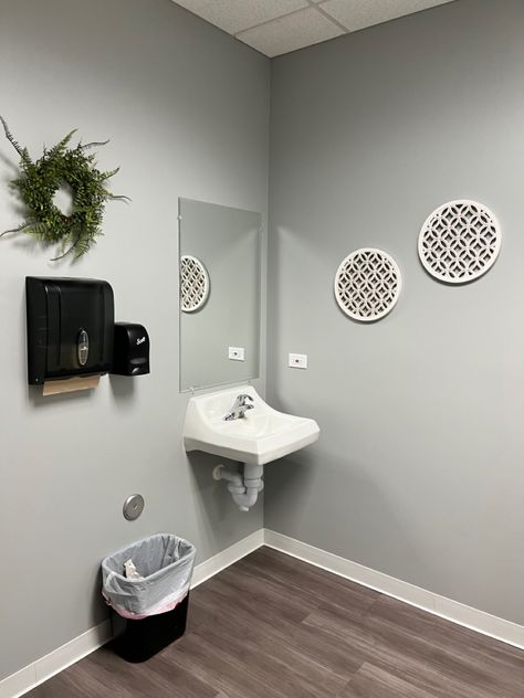 Chiropractic Office Decor, Half Bath Design, Commercial Bathroom Designs, Lactation Room, Commercial Space Design, Restaurant Bathroom, Ada Bathroom, Office Bathroom, Teachers Lounge