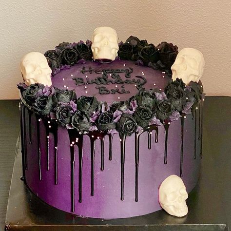 Witchy Cake Birthdays, Metalhead Birthday Cake, Goth Birthday Cake Ideas, Witchy Birthday Cake Ideas, Purple Halloween Birthday Cake, Wednesday Themed Birthday Cake, Witchy Cake Ideas, Goth Graduation Party, Dark Purple Birthday Cake