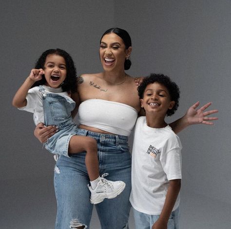 Mommy Son Photoshoot, Mothers Day Shoot, Mother Daughter Photography Poses, Mommy Son Outfits, Queen Naija, Mommy Daughter Photoshoot, Sibling Photo Shoots, Son Photo Ideas, Daughter Photo Ideas