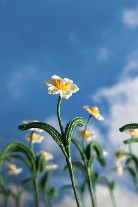 This unique handmade crochet flower bookmark features stunning designs of sunflower, lily of the valley, and osmanthus daffodils, making it a perfect gift for readers and book lovers. Ideal for special occasions such as graduations, birthdays, Christmas, and Thanksgiving, this floral crochet bookmark adds charm and elegance to any reading experience. It’s not just a beautiful bookmark for graduation gifts; it’s also a whimsical flower bookmark that will delight bookworms of all ages. Micro Crochet Flower, Crochet Flower Bookmark, Bookmark Flower, Whimsical Flower, Cute Bookmark, Crochet Bookmark, Leaf Animals, Gift For Graduation, Micro Crochet