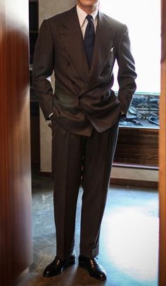 80s Suit, Vintage Suit Men, Lawyer Fashion, Classy Outfits Men, Men Stylish Dress, Prom Suits, Brown Suits, Mens Outfit Inspiration, Vintage Suits